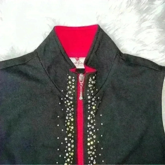 Quacker Factory Knit Multi Crystal Accent Vest Black & Red XXS - Picture 4 of 10